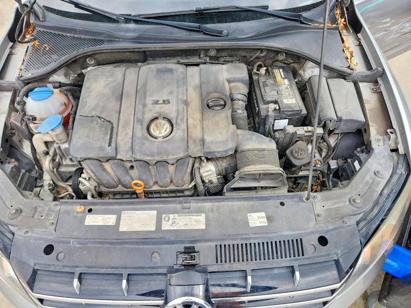2013 Volkswagen Passat მანქანა იყიდება აუქციონზე, vin: 1VWCH7A37DC029083, აუქციონის ნომერი: 51080946