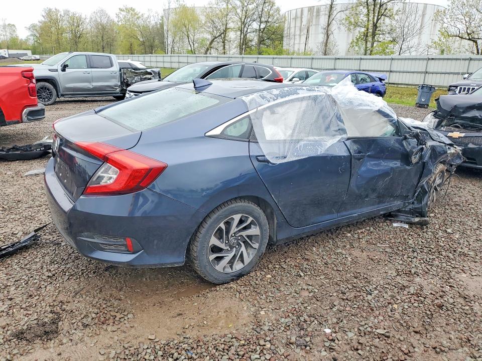 53522546 :رقم المزاد ، 19XFC2F76HE220277 vin ، 2017 Honda Civic مزاد بيع
