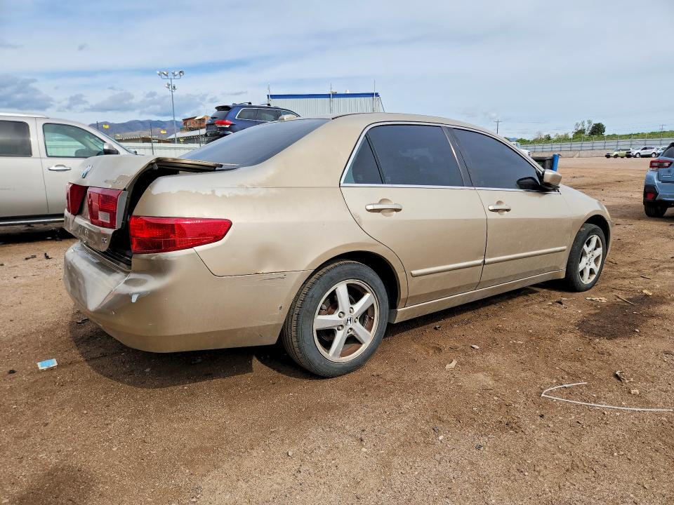 55028686 :رقم المزاد ، 1HGCM56885A160156 vin ، 2005 Honda Accord مزاد بيع