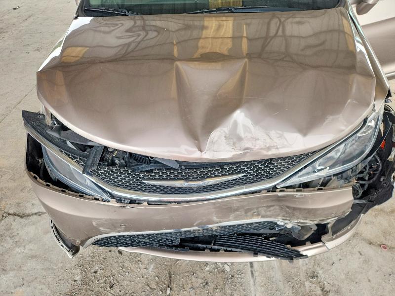 Продажа на аукционе авто 2017 Chrysler Pacifica, vin: 2C4RC1GG8HR638084, номер лота: 53182176