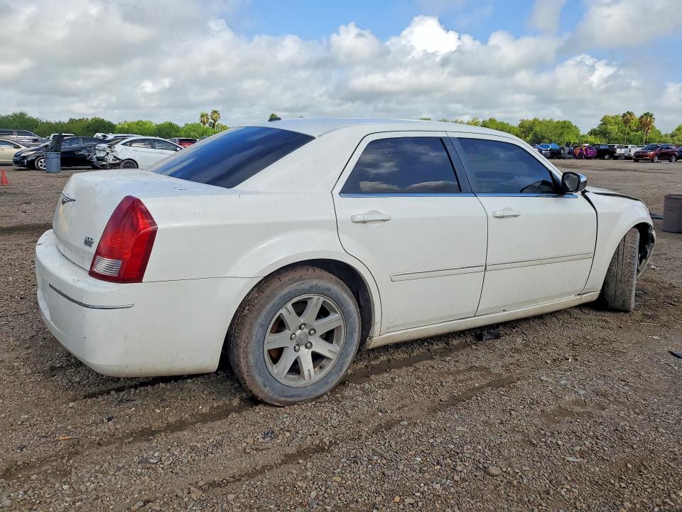 Продажа на аукционе авто 2006 Chrysler 300, vin: 2C3KA53G36H411462, номер лота: 55405936