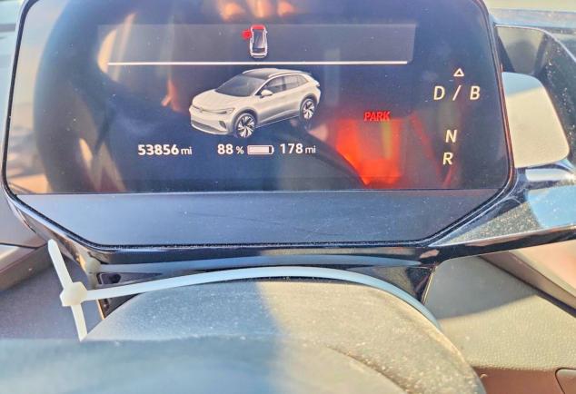 53211286 :رقم المزاد ، WVGKMPE24MP039439 vin ، 2021 Volkswagen Id.4 مزاد بيع