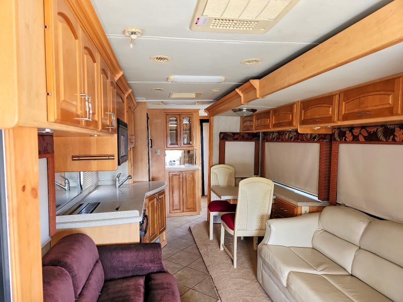 52916506 :رقم المزاد ، 5B4NR97AX54700483 vin ، 2005 Four Winns Motorhome مزاد بيع