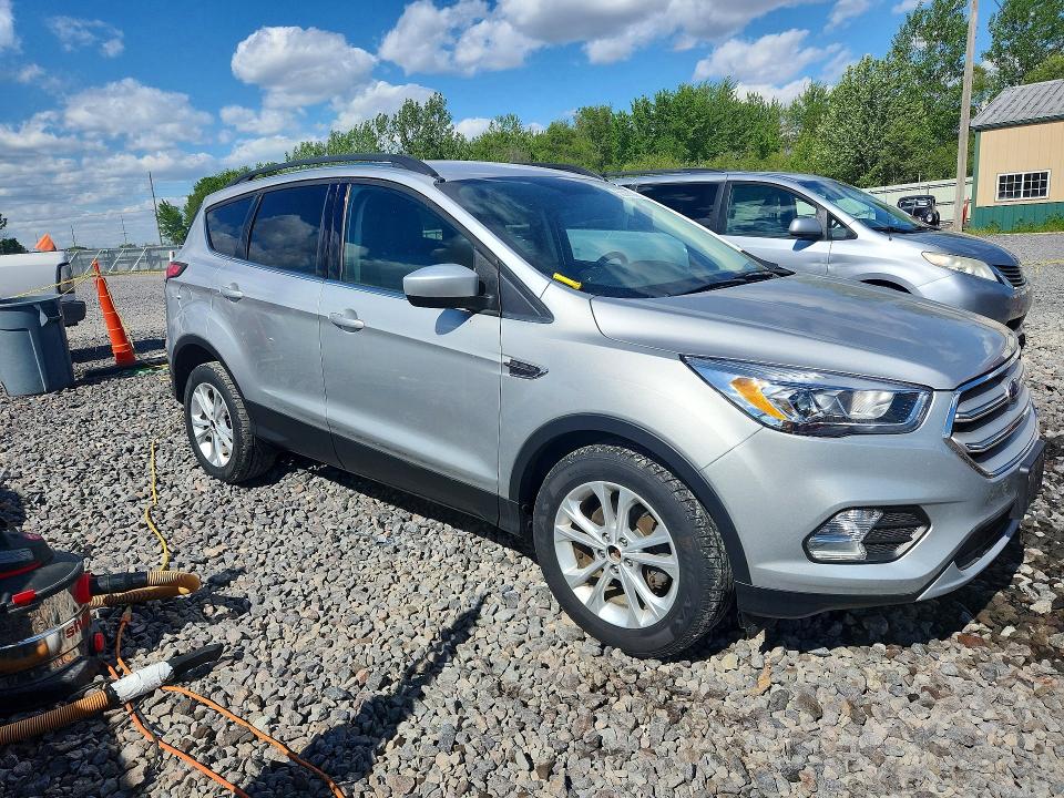 Продажа на аукционе авто 2017 Ford Escape, vin: 1FMCU0GD1HUA12376, номер лота: 53367576