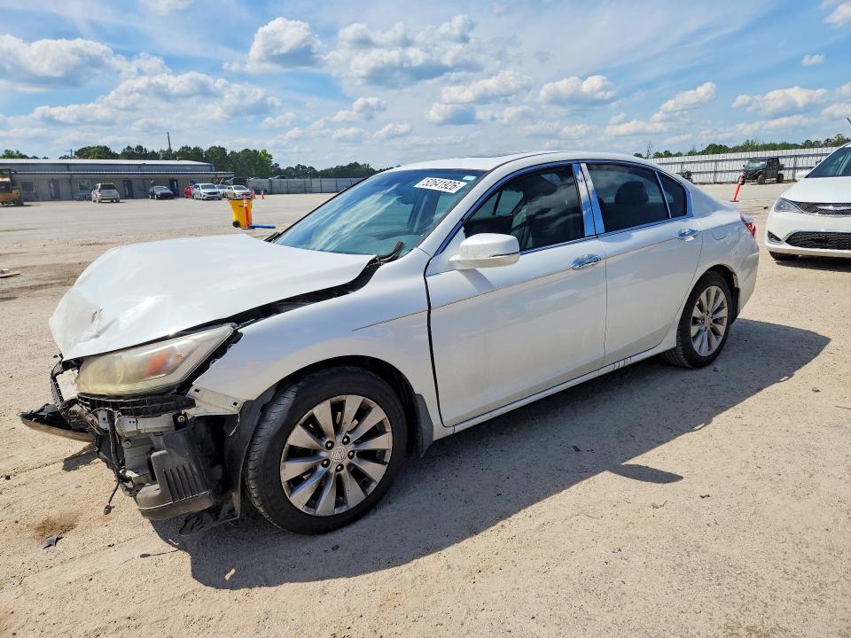 Aukcja sprzedaży 2015 Honda Accord, vin: 1HGCR3F94FA000811, numer aukcji: 52641926