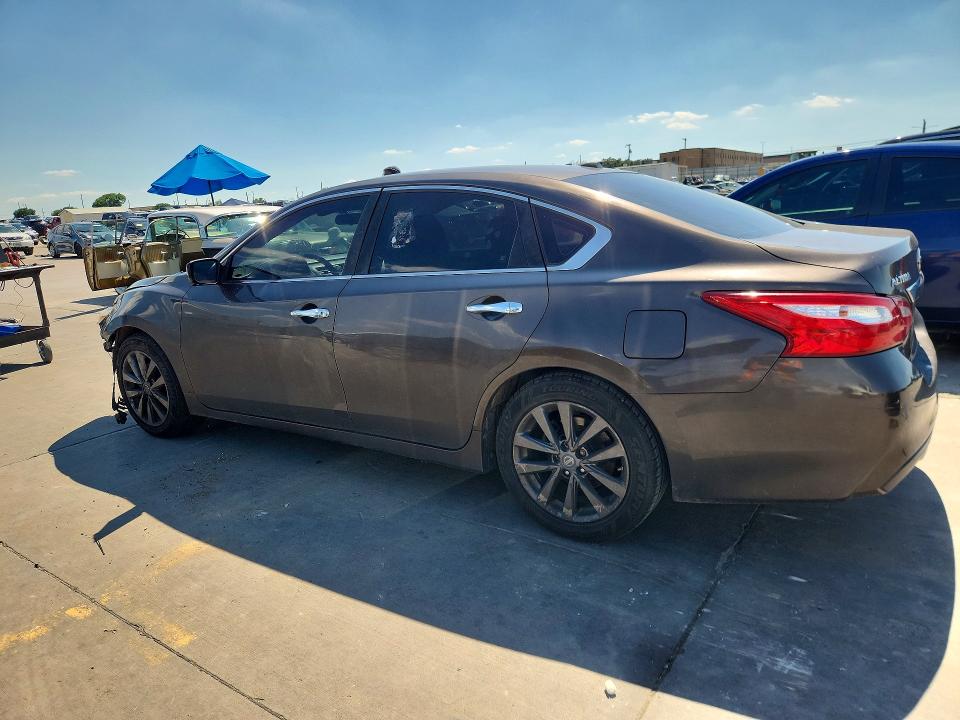 2017 Nissan Altima მანქანა იყიდება აუქციონზე, vin: 1N4AL3AP5HC188359, აუქციონის ნომერი: 53291706