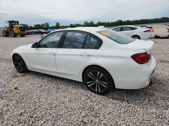 51969206 :رقم المزاد ، WBA8B9G51JNU97239 vin ، 2018 Bmw 330 مزاد بيع