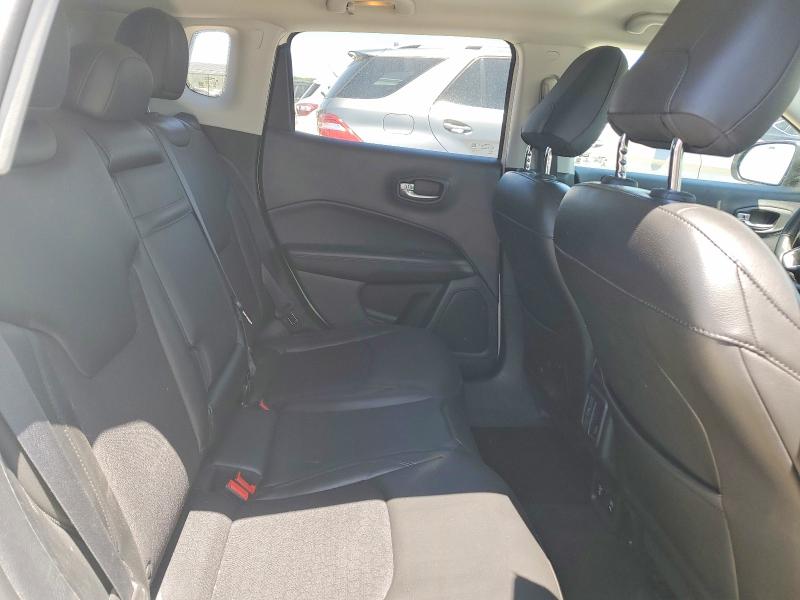 2018 Jeep Compass მანქანა იყიდება აუქციონზე, vin: 3C4NJDBB7JT315083, აუქციონის ნომერი: 52907396