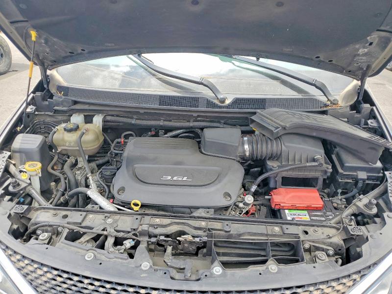 54890916 :رقم المزاد ، 2C4RC1BG1JR356155 vin ، 2018 Chrysler Pacifica مزاد بيع