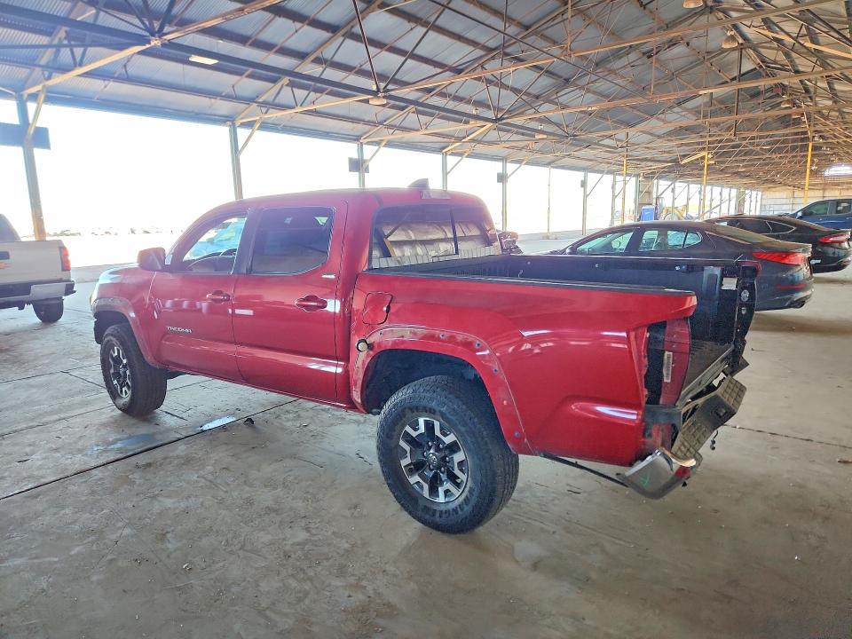 55740936 :رقم المزاد ، 3TMAZ5CNXNM162897 vin ، 2022 Toyota Tacoma مزاد بيع