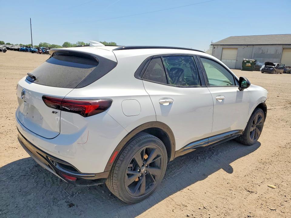 55120486 :رقم المزاد ، LRBAZLR48ND114165 vin ، 2022 Buick Envision مزاد بيع
