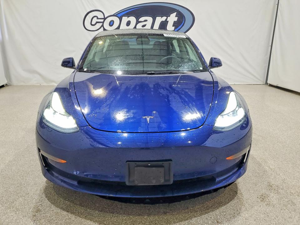 2022 Tesla Model 3 მანქანა იყიდება აუქციონზე, vin: 5YJ3E1EA3NF369515, აუქციონის ნომერი: 55600346