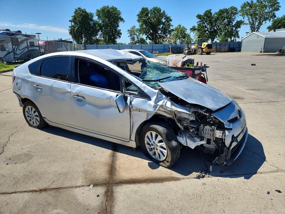 52778736 :رقم المزاد ، JTDKN3DP1C3026998 vin ، 2012 Toyota Prius Plug-in Hybrid مزاد بيع