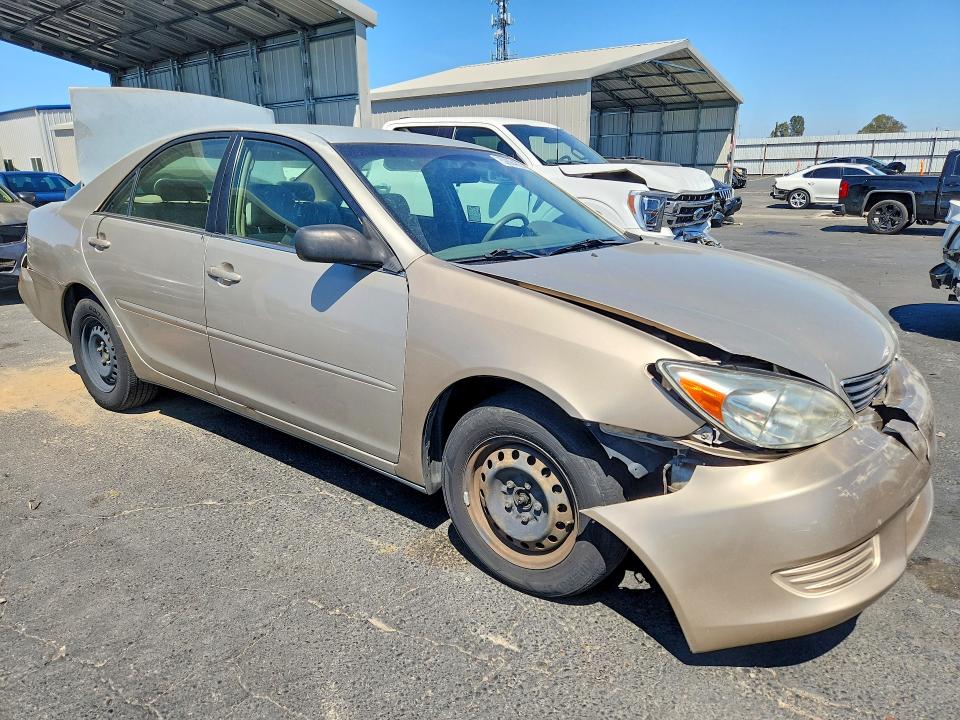 52864856 :رقم المزاد ، 4T1BE30K75U001266 vin ، 2005 Toyota Camry مزاد بيع