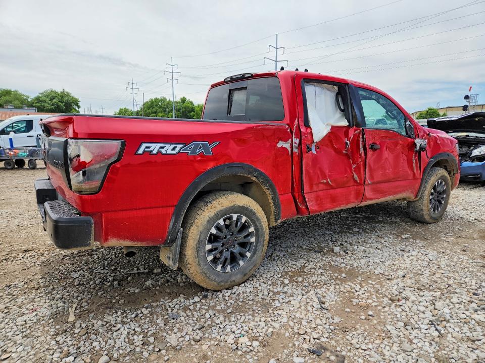 53768746 :رقم المزاد ، 1N6AA1ED6MN527694 vin ، 2021 Nissan Titan مزاد بيع