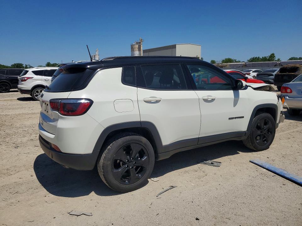 2018 Jeep Compass მანქანა იყიდება აუქციონზე, vin: 3C4NJDBB7JT315083, აუქციონის ნომერი: 52907396