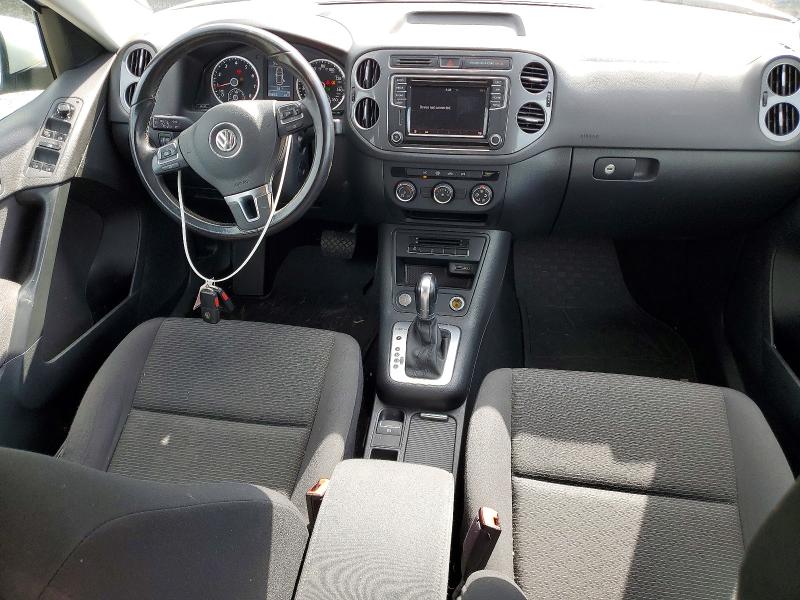 53657896 :رقم المزاد ، WVGBV7AX2JK001067 vin ، 2018 Volkswagen Tiguan Limited مزاد بيع