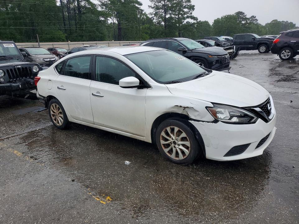55125476 :رقم المزاد ، 3N1AB7AP1JY221409 vin ، 2018 Nissan Sentra مزاد بيع