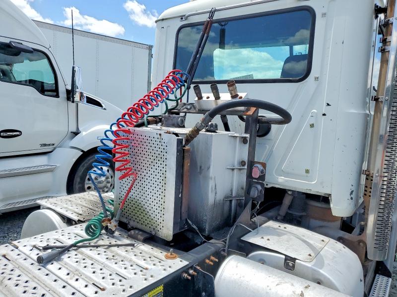 Продажа на аукционе авто 2015 Mack 600, vin: 1M1AW09YXFM052331, номер лота: 53601866