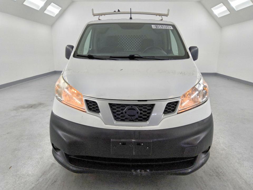 51063056 :رقم المزاد ، 3N6CM0KNXEK697751 vin ، 2014 Nissan Nv200 مزاد بيع