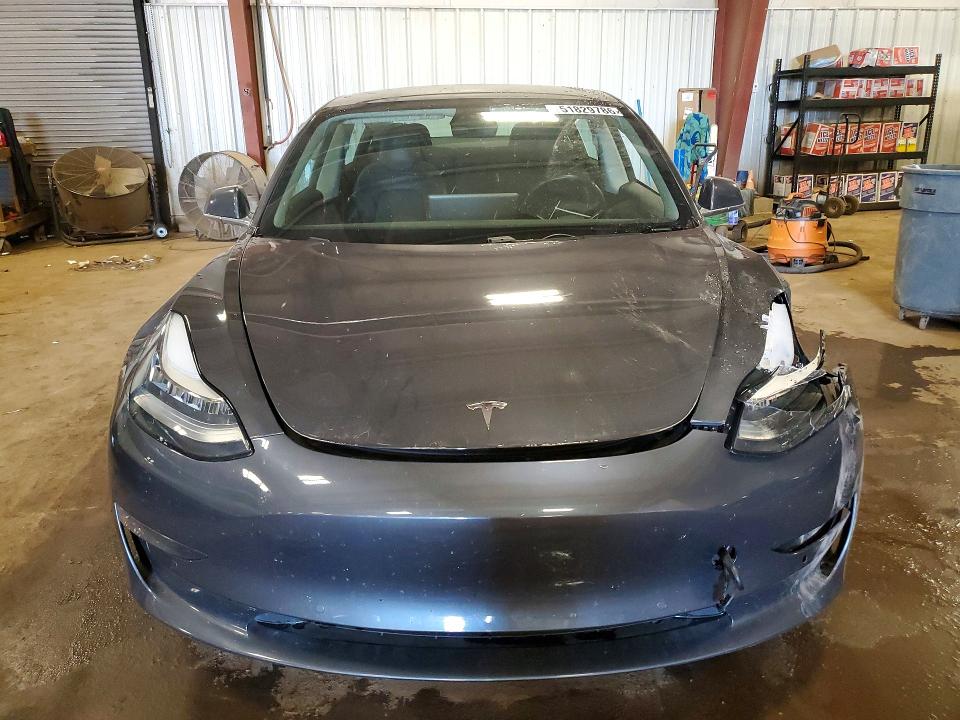 Продажа на аукционе авто 2019 Tesla Model 3, vin: 5YJ3E1EB1KF364673, номер лота: 51829786