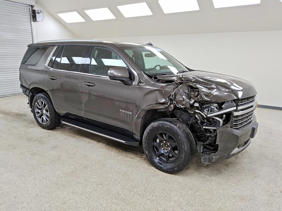 Продажа на аукционе авто 2021 Chevrolet Tahoe, vin: 1GNSKNKD8MR117513, номер лота: 52916326