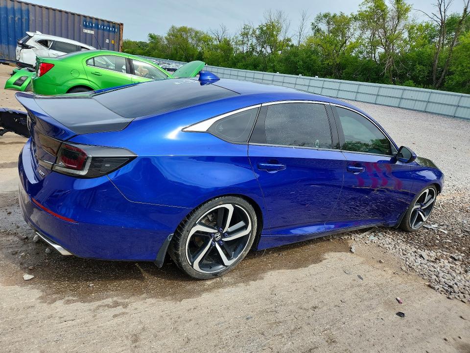 54512126 :رقم المزاد ، 1HGCV2F34JA019885 vin ، 2018 Honda Accord مزاد بيع