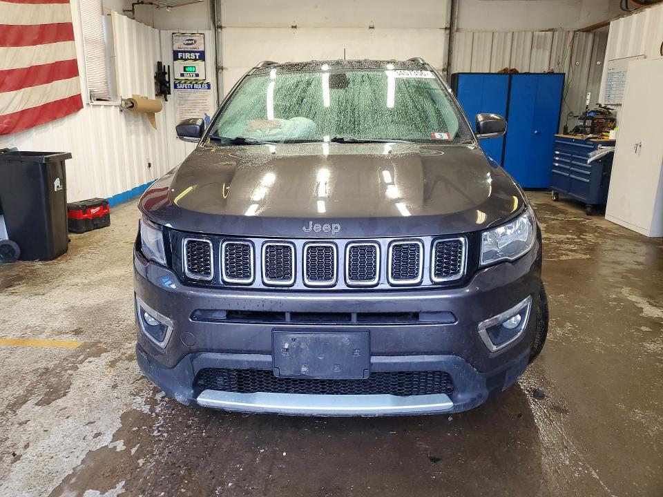 53457356 :رقم المزاد ، 3C4NJDCB0LT111713 vin ، 2020 Jeep Compass مزاد بيع
