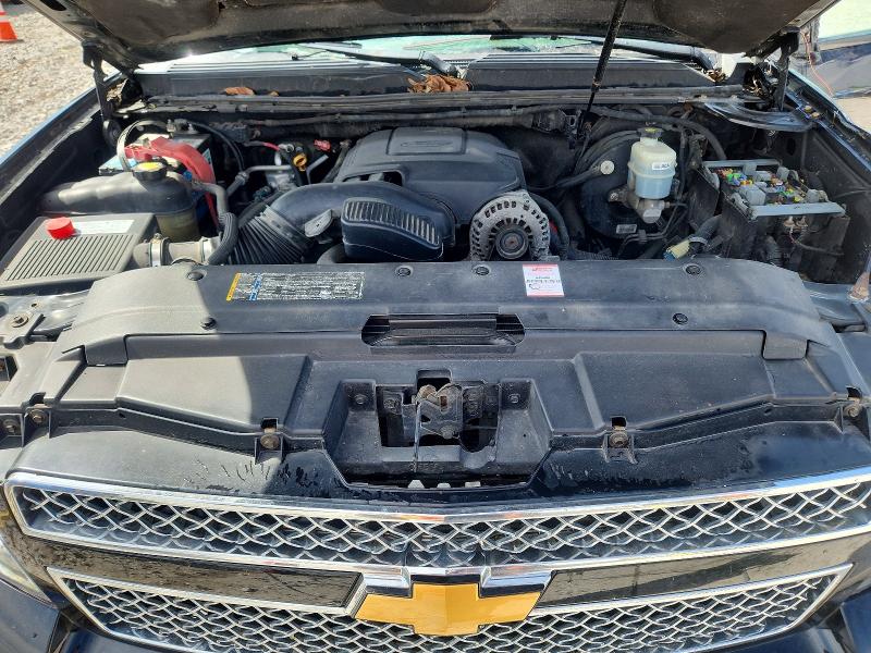 52474606 :رقم المزاد ، 1GNFK16388R277845 vin ، 2008 Chevrolet Suburban مزاد بيع