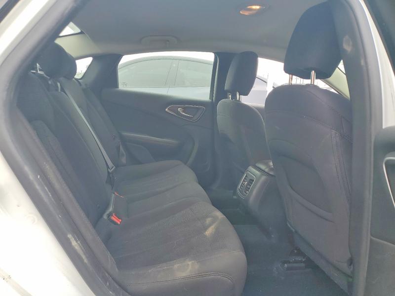2015 Chrysler 200 მანქანა იყიდება აუქციონზე, vin: 1C3CCCAB6FN614511, აუქციონის ნომერი: 53070316