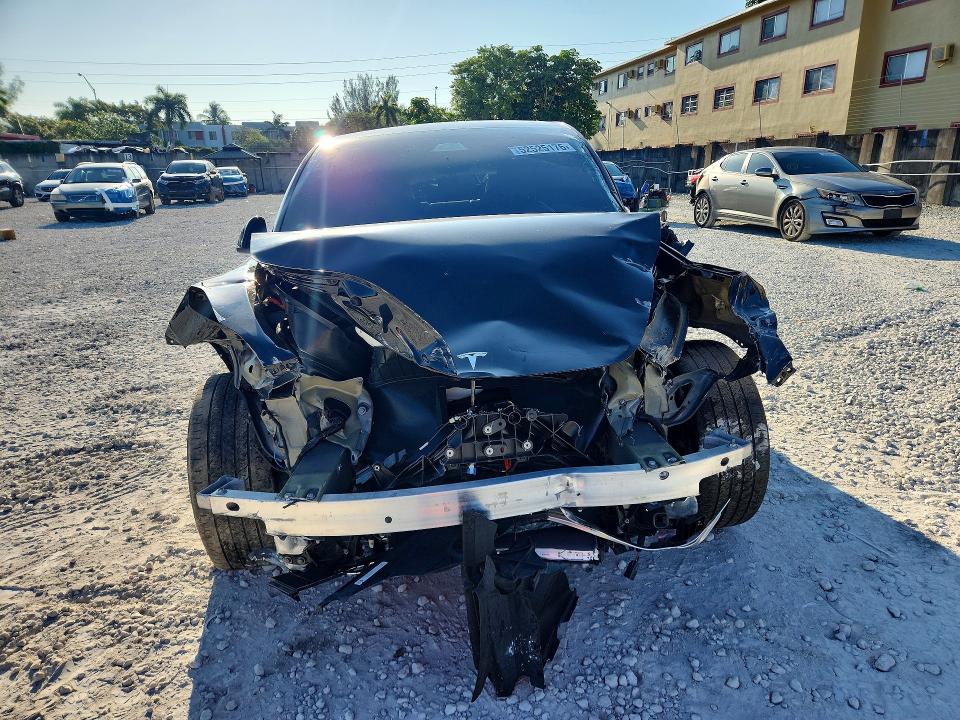 Продаж на аукціоні авто 2024 Tesla Model Y, vin: 7SAYGDED7RF095045, номер лоту: 52525176