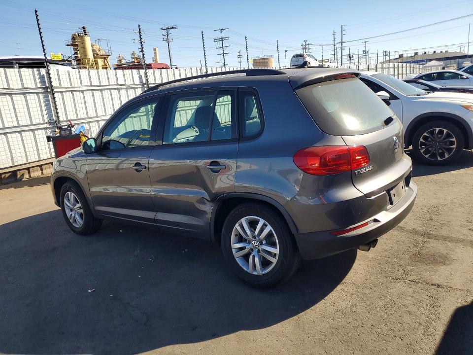 2017 Volkswagen Tiguan მანქანა იყიდება აუქციონზე, vin: WVGAV7AXXHK030001, აუქციონის ნომერი: 53376796