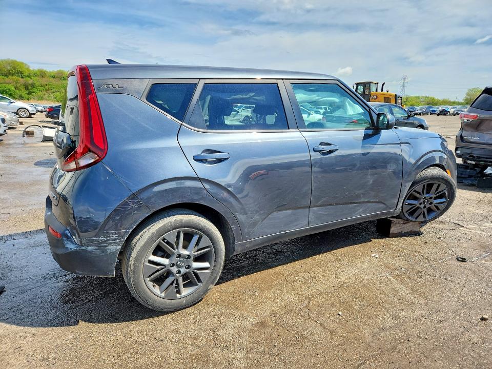 2021 Kia Soul მანქანა იყიდება აუქციონზე, vin: KNDJ33AU8M7757238, აუქციონის ნომერი: 46783116