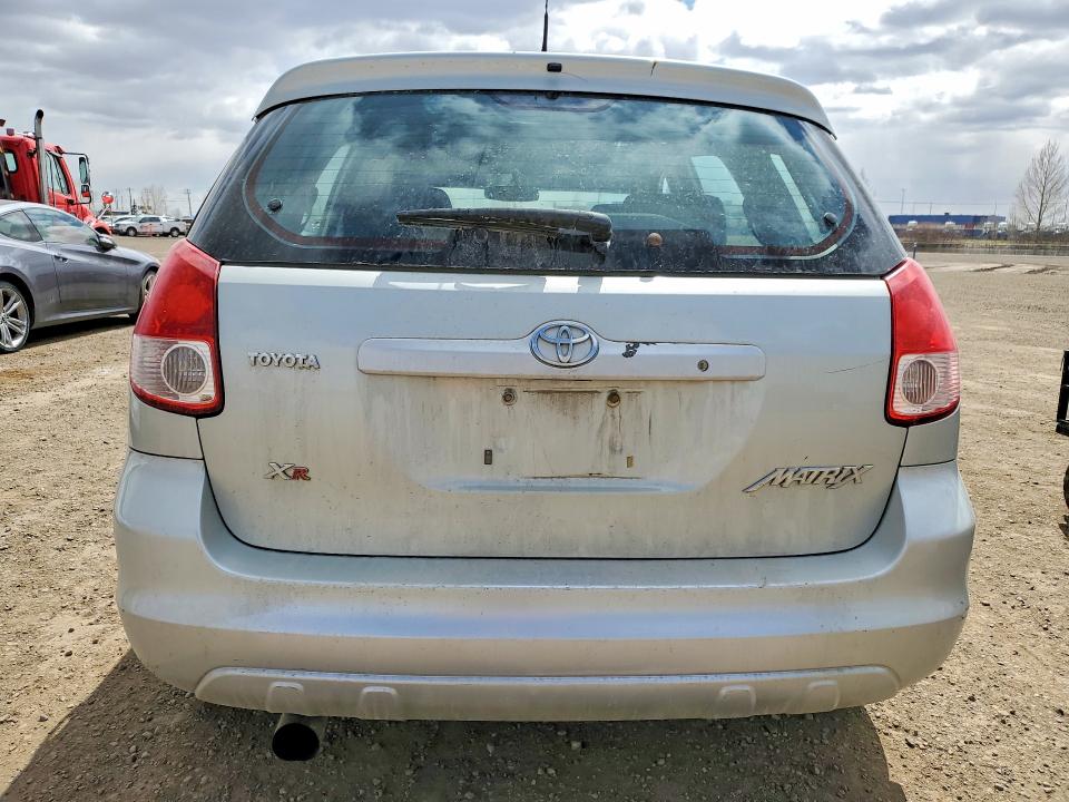 52146486 :رقم المزاد ، 2T1KR32E44C804631 vin ، 2004 Toyota Corolla Matrix مزاد بيع