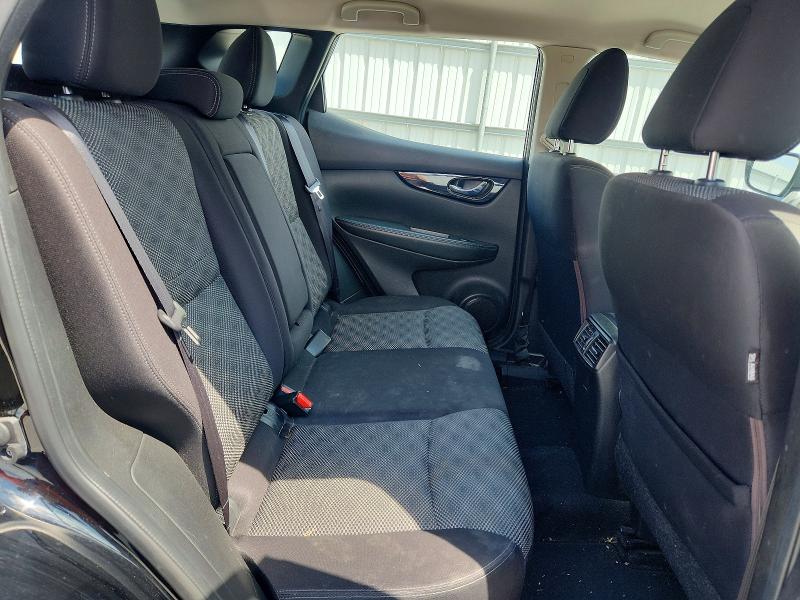53078806 :رقم المزاد ، JN1BJ1CP8JW160455 vin ، 2018 Nissan Rogue Sport مزاد بيع