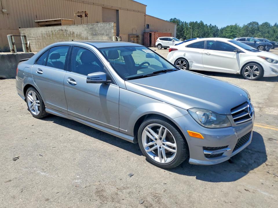 53951186 :رقم المزاد ، WDDGF4HB0ER306036 vin ، 2014 Mercedes-benz C مزاد بيع