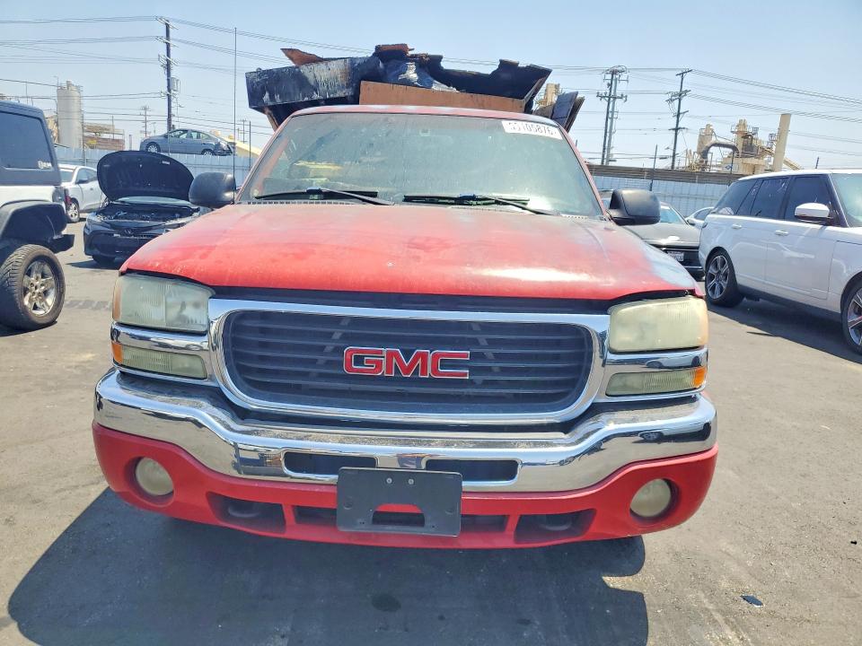 53105876 :رقم المزاد ، 2GTEC19V431382477 vin ، 2003 Gmc New Sierra مزاد بيع