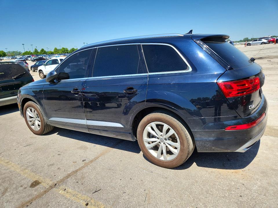 52853946 :رقم المزاد ، WA1LHAF78HD055102 vin ، 2017 Audi Q7 مزاد بيع