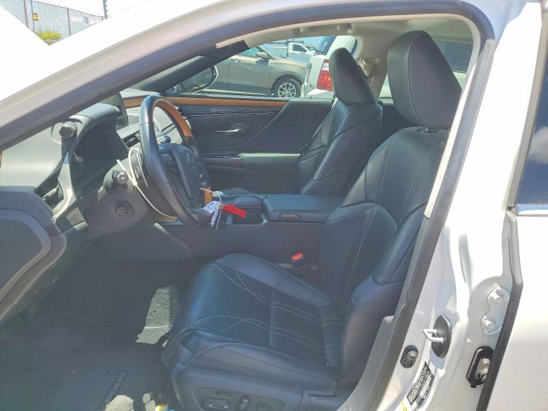 2019 Lexus Es მანქანა იყიდება აუქციონზე, vin: JTHB21B17K2002574, აუქციონის ნომერი: 53429486