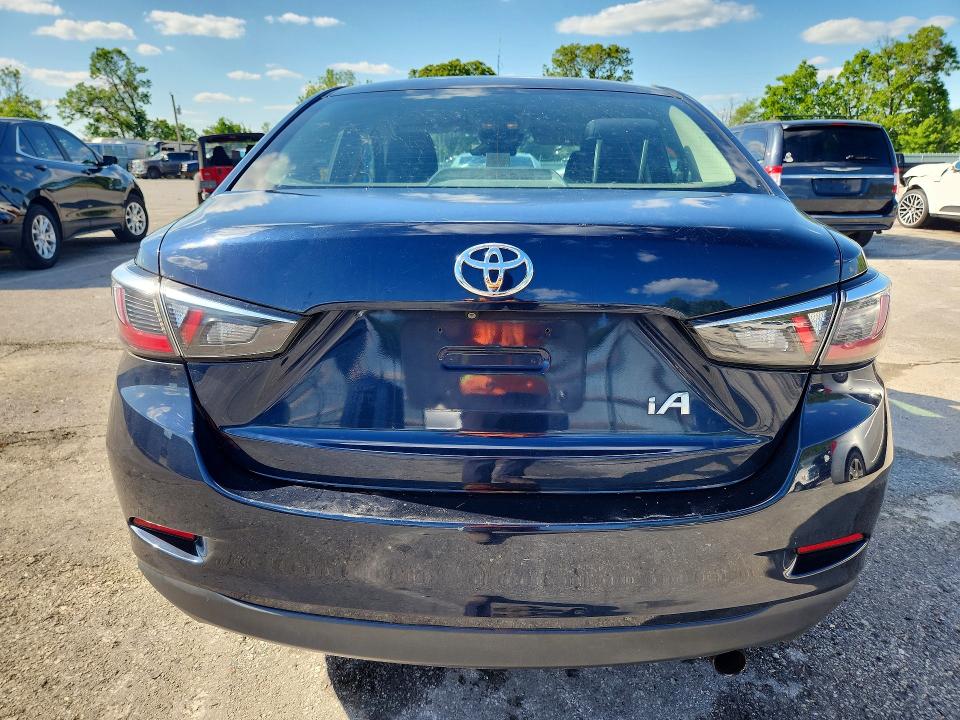 2017 Toyota Yaris Ia მანქანა იყიდება აუქციონზე, vin: 3MYDLBYV4HY164360, აუქციონის ნომერი: 52016616