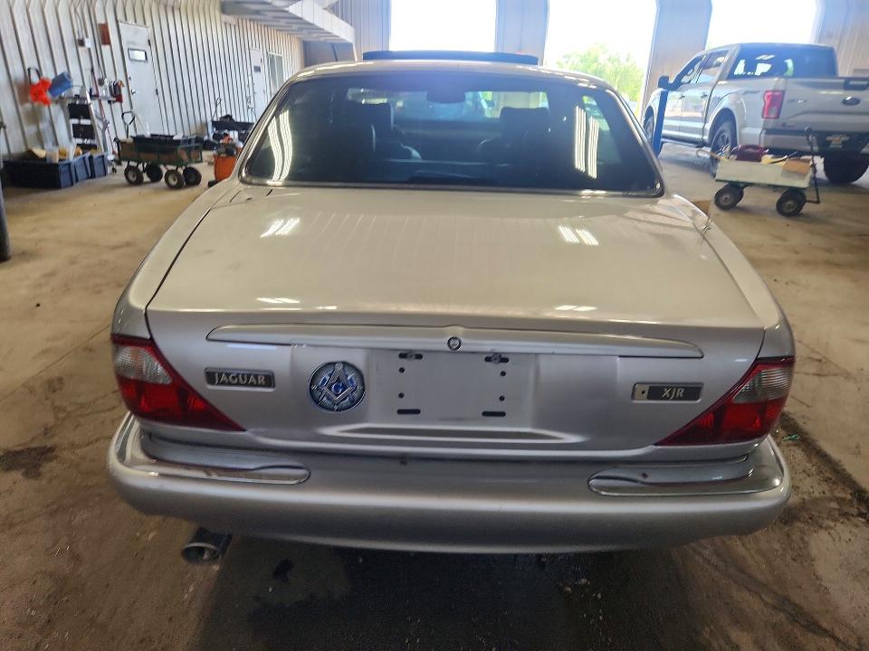 55168276 :رقم المزاد ، SAJDA15B9YMF18129 vin ، 2000 Jaguar Xjr مزاد بيع