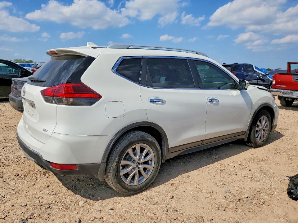 2017 Nissan Rogue მანქანა იყიდება აუქციონზე, vin: 5N1AT2MT2HC846485, აუქციონის ნომერი: 53319746