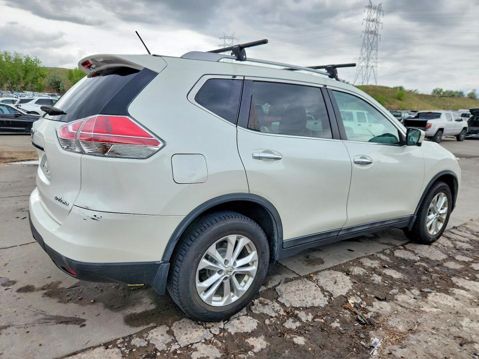 54672686 :رقم المزاد ، 5N1AT2MK6FC778146 vin ، 2015 Nissan Rogue مزاد بيع