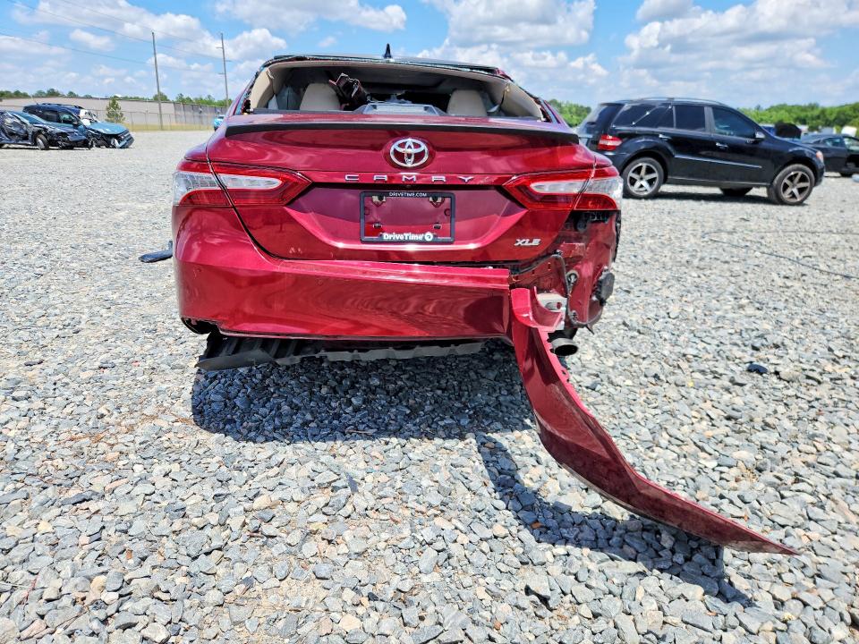 2018 Toyota Camry მანქანა იყიდება აუქციონზე, vin: 4T1B11HK9JU531110, აუქციონის ნომერი: 52299246