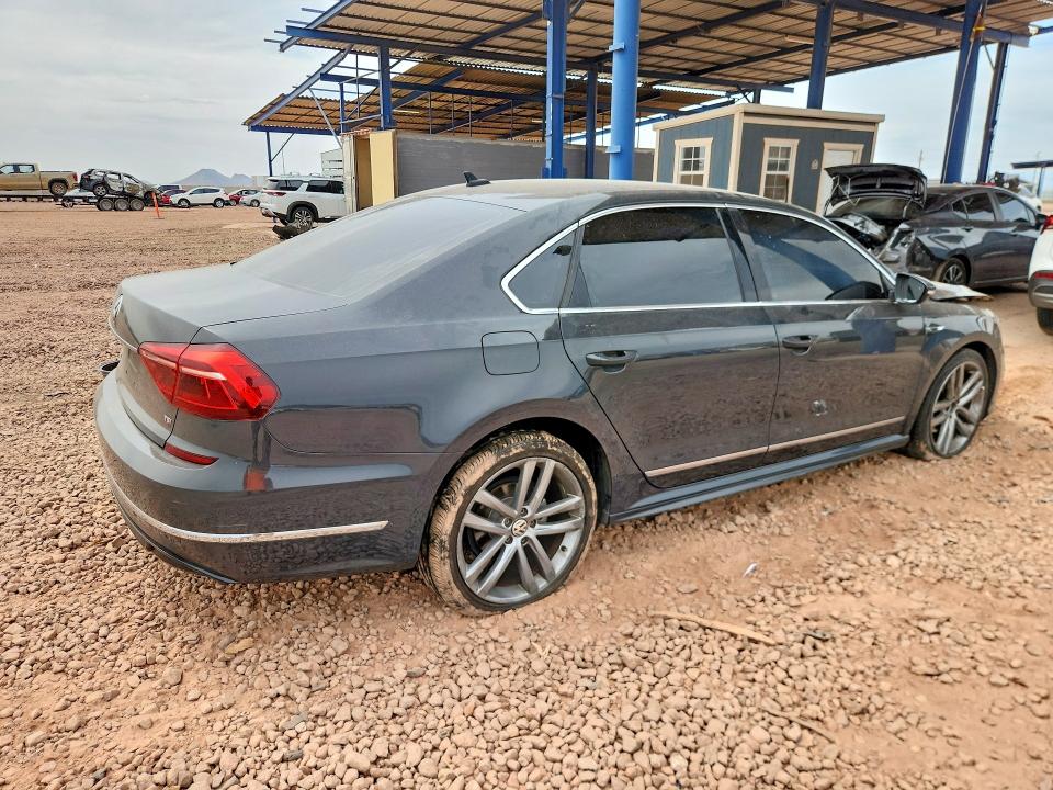 Продаж на аукціоні авто 2017 Volkswagen Passat, vin: 1VWDT7A3XHC016188, номер лоту: 52223116