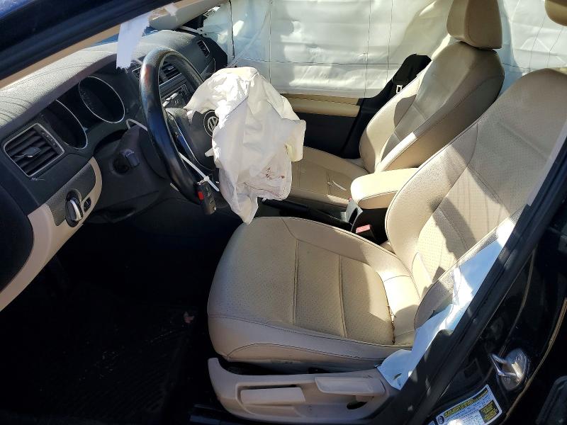 52410026 :رقم المزاد ، 3VWDB7AJ4HM250181 vin ، 2017 Volkswagen Jetta مزاد بيع