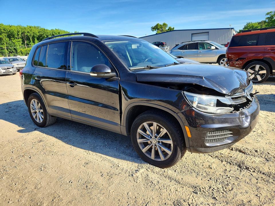 Продаж на аукціоні авто 2017 Volkswagen Tiguan, vin: WVGAV7AX8HK043703, номер лоту: 55573306