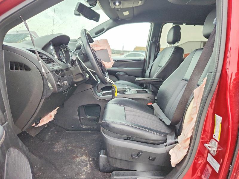 52075616 :رقم المزاد ، 2C4RC1HG2FR731310 vin ، 2015 Chrysler Town & Country مزاد بيع