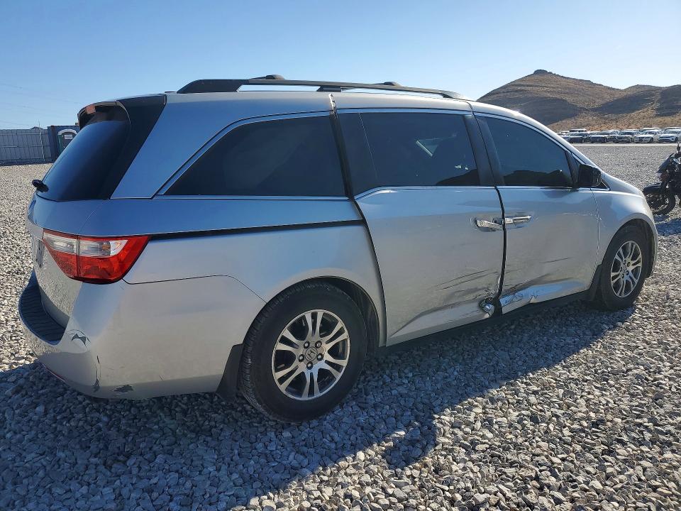 52861806 :رقم المزاد ، 5FNRL5H61CB120206 vin ، 2012 Honda Odyssey مزاد بيع