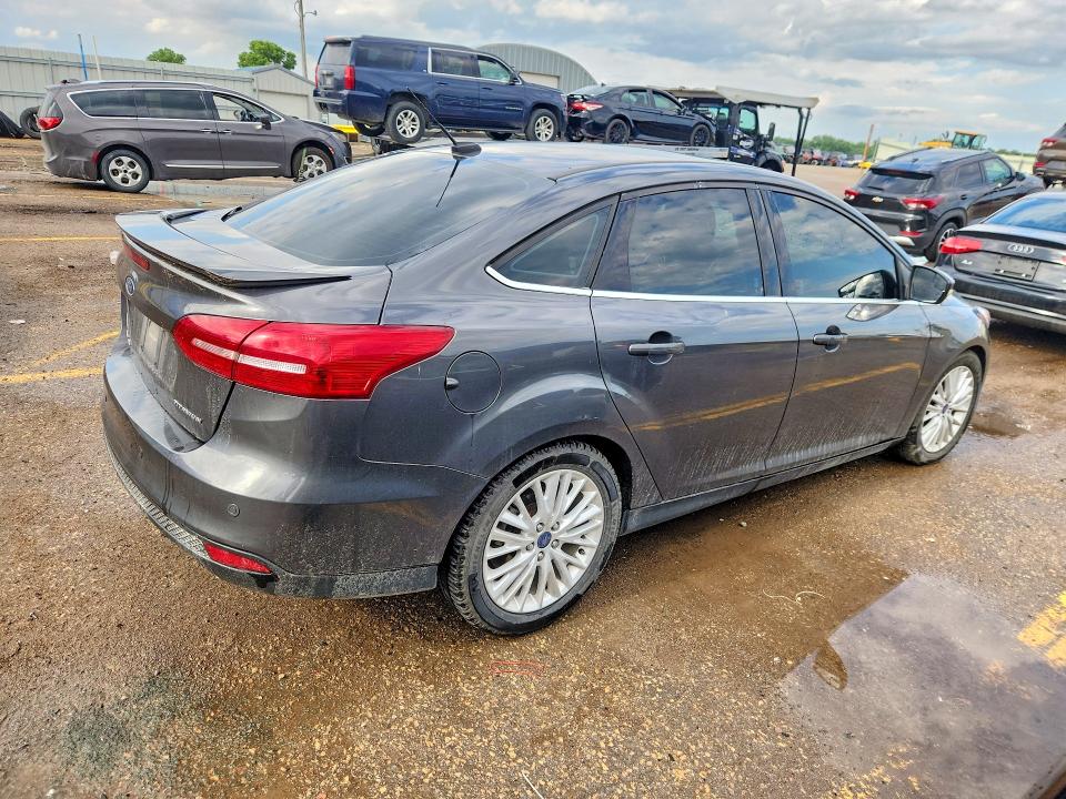 54795826 :رقم المزاد ، 1FADP3J20JL314770 vin ، 2018 Ford Focus مزاد بيع